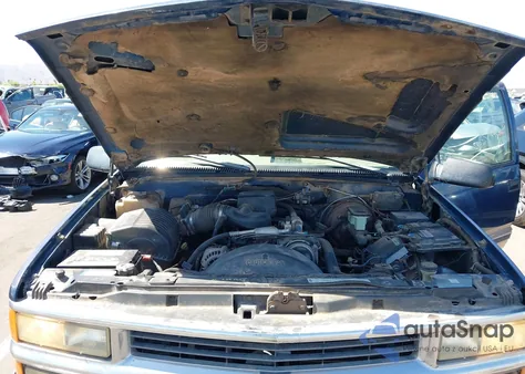 1998 Chevrolet K1500 Fleetside z USA, uszkodzony, nr VIN 2GCEK19R3W1237506